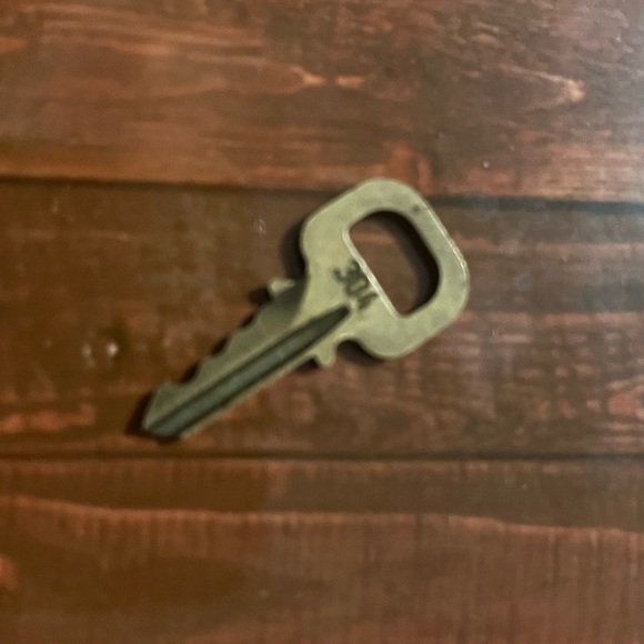 Louis Vuitton Accessories - Louis Vuitton authentic #304 key only